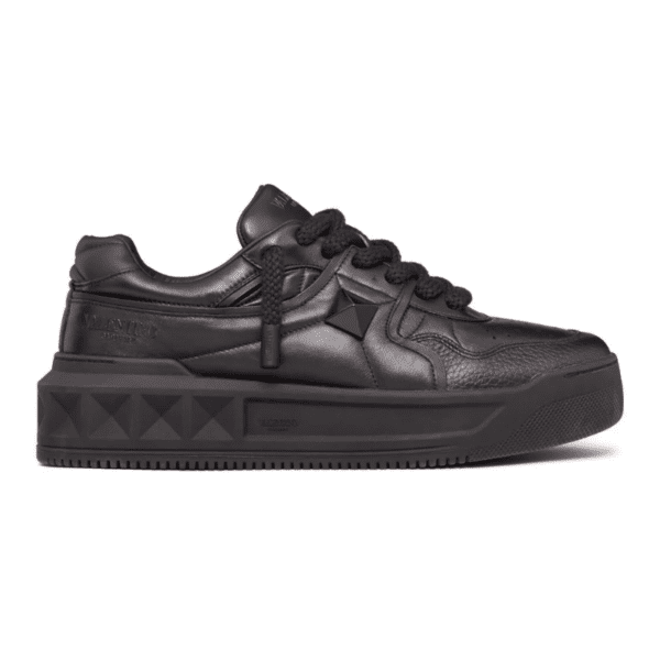 Valentino One Stud XL - Black