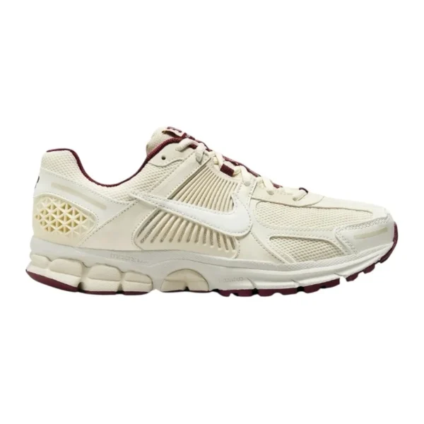 Nike Zoom Vomero 5 “Valentine’s Day”