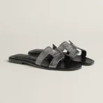 Hermès Oran sandal 'Gris Argenté' - Image 2
