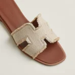 Hermès Oran sandal 'Beige' - Image 3
