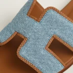 Hermès Oran sandal 'Bleu Clair / Naturel' - Image 4